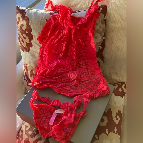 NWT Victoria’s Secret vintage sexy little thing HEARTS lingerie set medium